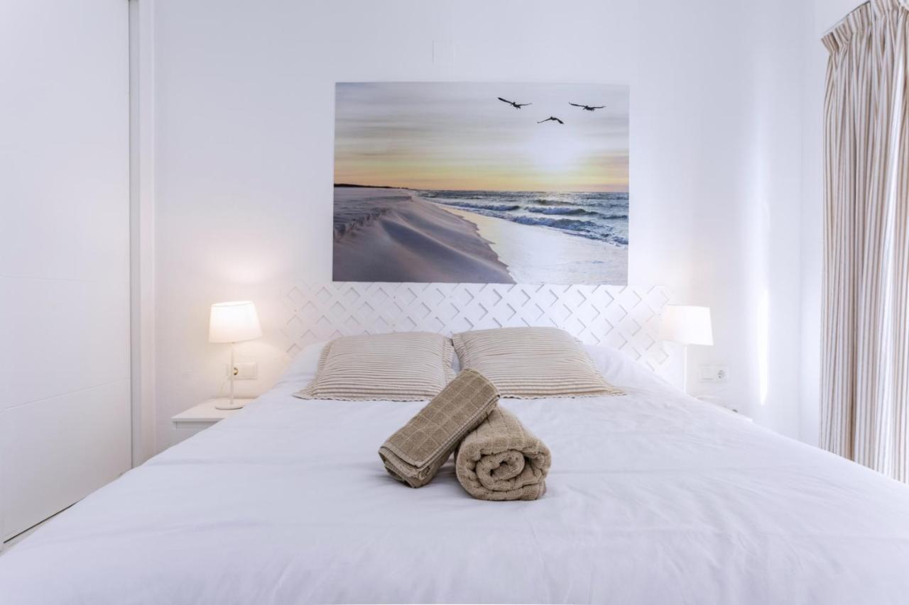 Rentcostadelsol Malagueta Arenal Малага Экстерьер фото