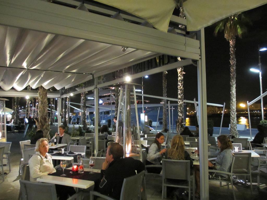 Rentcostadelsol Malagueta Arenal Малага Экстерьер фото